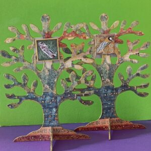 Árbol de la vida con pájaro en marrón